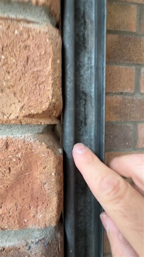 We get asked this question all the time — how do you seal the gap between the brickwork and the roller door channel? 👀 Although it’s a simple process, there’s one important step you need to remember: When removing the track, make sure the roller door doesn’t roll all the way past the drum — this prevents damage and ensures a clean, professional fit. 👌 Sealing this area properly will stop dust, draughts, and pests from sneaking in through the gaps, keeping your garage cleaner, quieter, and more