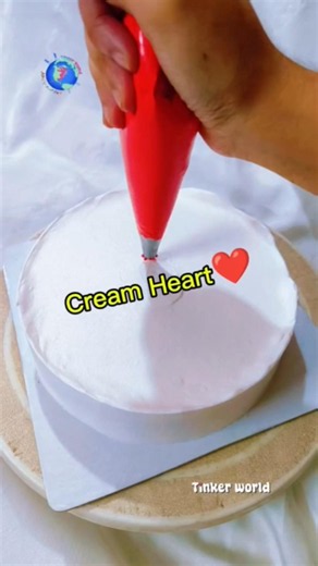 লাল রং মুখে লেগে যায়??😫 #tinkerworld #cakedecorating #chocolatecake