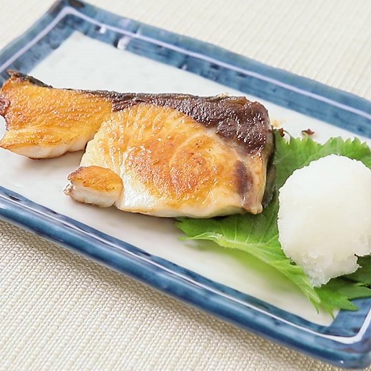 フライパンで ぶりの塩焼き 作り方・レシピ | クラシル