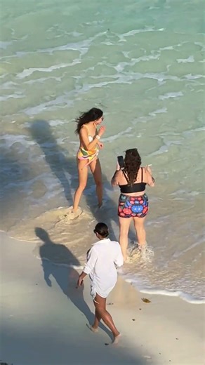 🇲🇽 POV: Walking in Cancun | Mexico #shorts