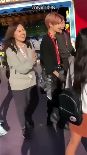 Felix Got Asked for His Number Like This 😭 #skz #straykids #felix