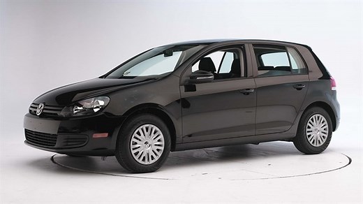 2010 Volkswagen Golf 4-door hatchback