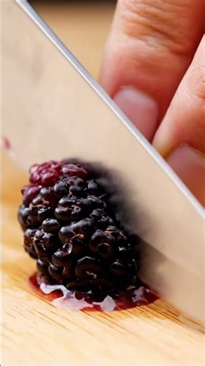 🍇 Gentle Mulberry Harvest ASMR | Relaxing Fruit Picking & Nature Sounds