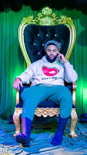 4 comments | Cary Clause has entered the chat✨ All you need this...