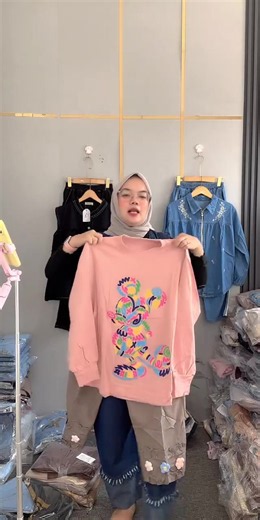 Setelan Kekinian Wanita: Padu Padan Jeans & Knit 2026