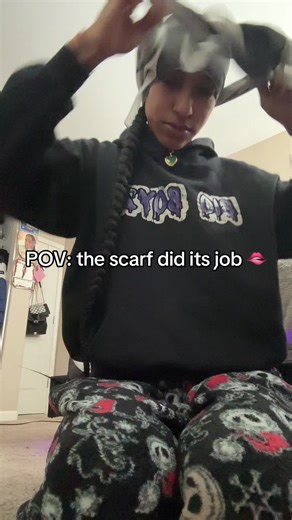 Lulll.Kayyy (@lulll.kayyy)’s video of scarf