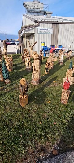 Manitowoc’s Holiday Faire Extraordinaire | Larsen Crazy Wood