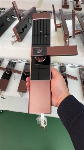 Beautiful products do not need too much explanation, the new CNC waterproof smart lock, mainly TTLock or TuyaAPP, Ai glowing fingerprint, faster recognition speed#Intelligent #factory #CNC #russia #TTLock#Tuya