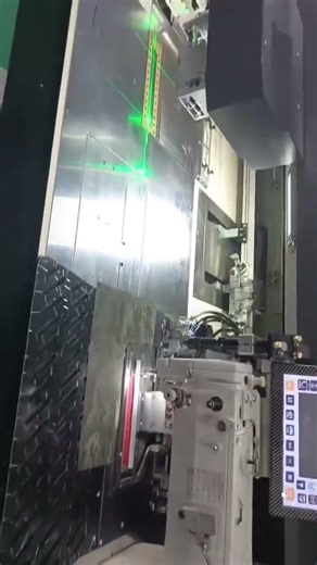 T shirts front placket attach #machine #factoryproducts #sewingequipment #sewing