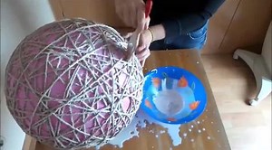 Make a cute lamp with rope to decorate your home