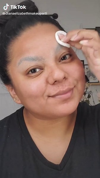 Azteca Catrina Makeup: Transforming into a Beautiful Skull