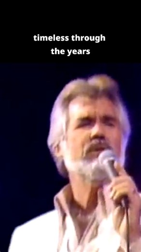 Kenny Rogers' Through The Years live performance #concert
