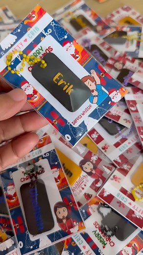 With Christmas display card na. Whistle keychain personalized with name message us lang if u want to avail. Murang murang pang gift sa pasko! Thoughtful na useful pa! #Craftycribph #thecraftycrib #whistle #safetywhistle #usefulgifts #GiftIdeasPH #giftideas | Dang Santiago CraftyCrib