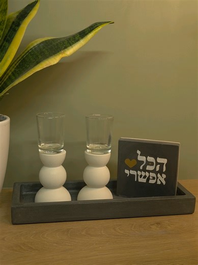 השיטה שלי למדידה: ממלאים תבנית במים עד הסוף שופכים לכלי מדידה (אפשר כל כלי, פשוט תסמני עם טוש) משאירים קצת יותר מחצי מהמים ואת הכמות הזו מכפילים פי 3 *חשוב לדחוס את הבטון בדפיקות **מתייחס לבטון שלג פולימרי של גרייש *** לאבן ירושלמית מכפילים כמעט פי 4 לג'יסמו מכפילים פי 3.5 #סדנאות #קורס #בטון #עצירה #diy