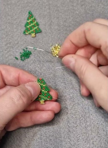 DIY Christmas Tree Miyuki Beads Earrings | Quick Beaded Jewelry Tutorial 🎄✨
