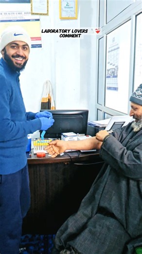 HIMALAYAN CLINICAL LABORATORY 🧪 on Instagram: "Blood 🩸Sample 💉Collection 👨‍🔬........ . . . . .#viral #sample #collection #blood #test"