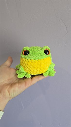 Sitting Frog - Small Stuffed Handmade Frog Desk Buddy - Tree Frog Stress Ball - Etsy