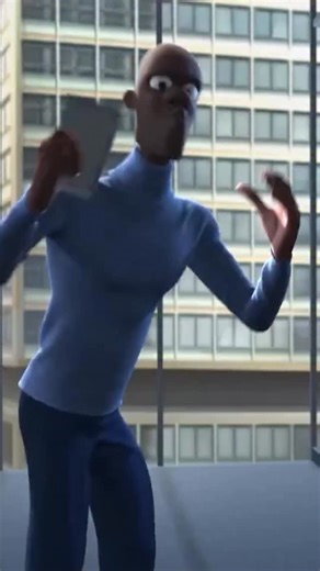 The perfect runner’s costume #happyhalloween #incredibles #frozone #running | TRACK: All-Access