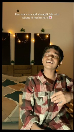 Pranjal Biswas | Aj jane ki jeed na karo 🌖🤍 . #ajjanekizidnakaro #reelsinstagram #reels #songs #singer #trending #gazal #singersongwriter #singingcover... | Instagram