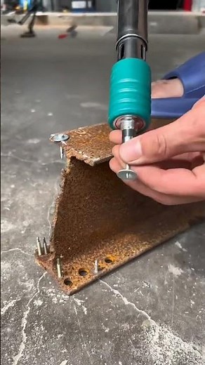 The Ultimate Guide to Using a Manual Steel Nail Gun