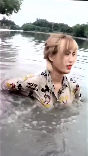 Vietnamese Beautiful girl Catching Fish #girls #beautiful #fishing #camping #survival #BeautifulGirl Vietnamese Beautiful girl Catching Fish #girls #beautiful #fishing #camping #survival #BeautifulGirl