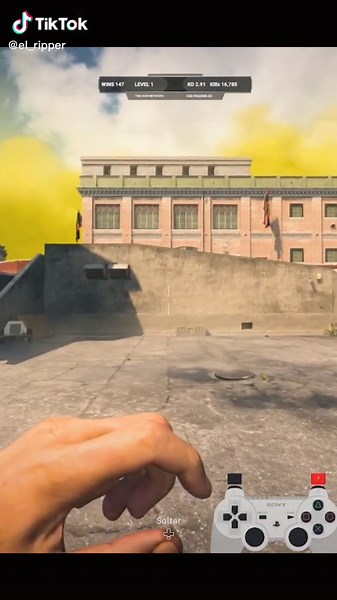 Nueva Arma Cuerpo a Cuerpo en Warzone | ¿Cómo Usarla y Desactivarla?