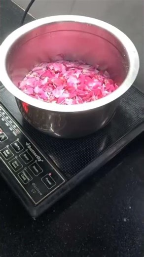 Homemade rose water/ Natural rose water/ Rose water recipe
