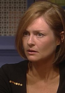 Coupling S02:E03 - Her Best Friend's Bottom