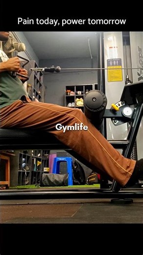 Pain today, power tomorrow : Day 10 #shorts #vlog #gym #gymlife #selfimprovement #motivation #power