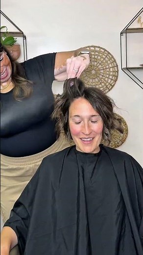 If your curls always fall flat, this is probably why 👀 When hair is too soft, curls clump together