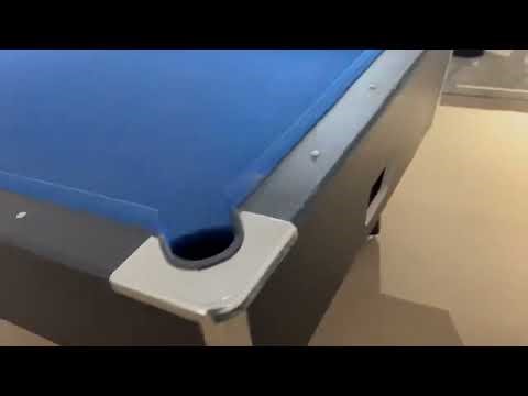 Coin pool table