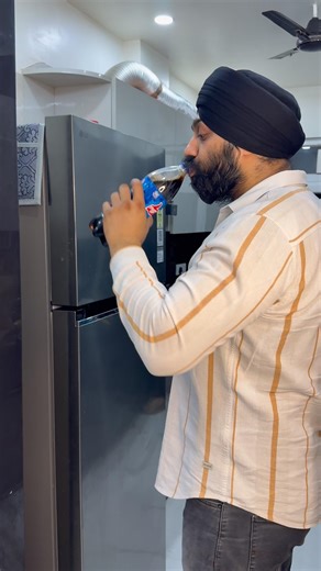 Abb dekhta hu kese piyegi 😭 #comedy #couplecomedy #funny #shorts #youtube