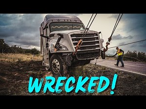 The Arizona monsoons take out another Freightliner! (Heavy recovery)
