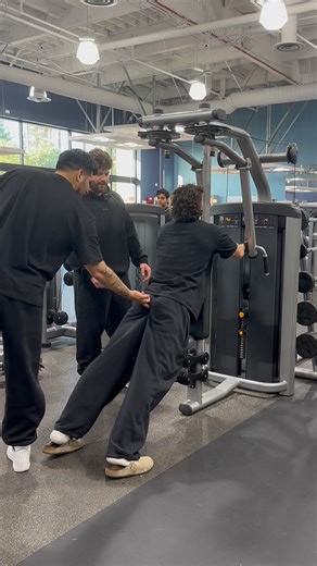 Atom W on Instagram: "tie game/ @aybl @ayblmen code ‘ATOM’ #micdupworkout #gymreels #explorepage"