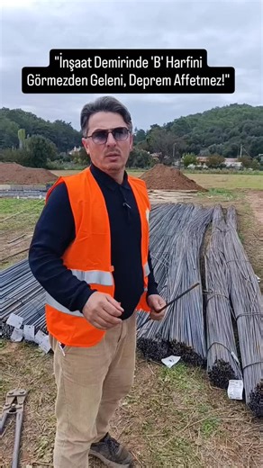 İbrahim Ocak on Instagram: "Kaliteli demir, deprem anında konuşur! 🧠 Projelerimizde kullandığımız B420C sınıfı beton çeliğindeki o küçük ama çok anlamlı 'B' harfi aslında bize çok şey anlatıyor: 'B' = Ben Süneklik Sahibiyim. Esneyebilirim! Bu ne demek? ❌Kalitesiz bir demir, deprem yükü altında ani ve gevrek bir şekilde kırılır. Bu, yapı için en tehlikeli davranıştır. ✅B420C gibi sünek (esnek) bir demir ise deprem anında önce esner, şekil değiştirir, enerjiyi sönümler ve ani kırılmayı önler. Yap