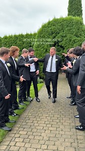 I’m very firmly anti–obligation invite. Here’s how I think about the guest list: 1️⃣ The Coffee Test If you wouldn’t happily grab coffee with them right now, they probably don’t need a seat at your wedding. 2️⃣ The Nervous System Check If imagining them there gives you anxiety (drama, comments, weird energy)… that’s your answer. 3️⃣ The Bare-Minimum Standard Have they reached out in the last 6 months? Checked in? Made any effort? If not — respectfully, no invite. 4️⃣ Ring = Bring Rule Spouses an