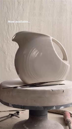 LINEN. IS. HERE. 🎉 The newest Fiesta color is now available on fiestafactorydirect.com! Plus, for a limited time we’ve got some extra goodies for when you shop: - exclusive Linen Fruit Bowl bonus item when you spend $99 while supplies last. - free shipping when you spend $49 and a waived handling fee. - exclusive items and bundles while supplies last. - double points and a special discount for loyalty members. Comment a heart if you’re ordering Linen today! 🤍 Shop now at fiestafactorydirect.co