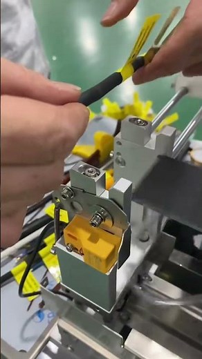 How to properly operate a wire labeling machine#labelingmachine #labeler