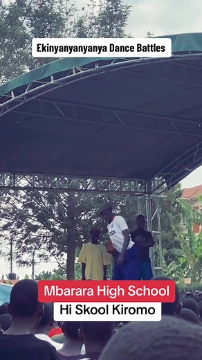 Ekinyanyanyanya Dance Battles at Mbarara High | #HiSkoolKiromo