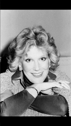 Dusty Springfield British Singer ‪@WhiteRedBlackNico‬