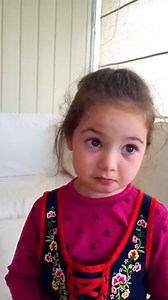 This adorable little girl won’t eat meat anymore and her reason is so empathetic 💚 | Sharing is Caring