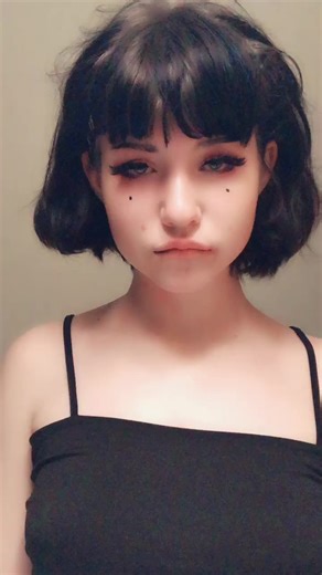 My bird bites anyone who isn’t me so this audio is suitable #fy #foryou #fyp #foryoupage #parrot