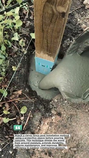 Fence Post Hack#constructionhack#builderskills #tools #diy #builder...