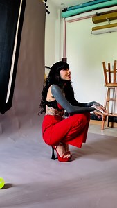 Angelie Pench on Instagram: "When your photographer is also your bestfriend🤣"