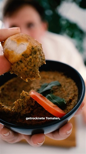 Gesunder, cremiger Aufstrich aus weißen Bohnen, Rucola und getrockneten Tomaten😍