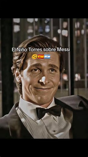 FERNANDO TORRES: " Cuando jugábamos contra Messi, Simeone no siempre celebraba los goles, aunque marcáramos 3 goles, entre los tiempos nos decía "el partido no ha terminado, tienen a Messi, pueden empatar y ganar si nosotros lo dejamos tranquilo" "La verdad es que Simeone y yo y todos los jugadores sabemos que no hay manera de pararlo, lo que pedimos es que no esté en su día, porque Messi no te da la posibilidad de pensar en tomar la pelota en menos de un segundo Te regateará, hasta sus pases so