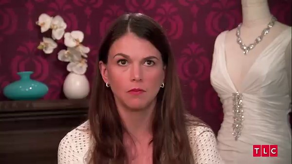 784K views · 10K reactions | Broadway actress Sutton Foster is looking for a simply, beautiful wedding dress. But her entourage is ready for the glitz and glamour. Can they find a happy medium? #SYTTD | Say Yes to the Dress | Facebook