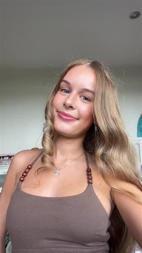 Exploring Language Learning Through Arrivals