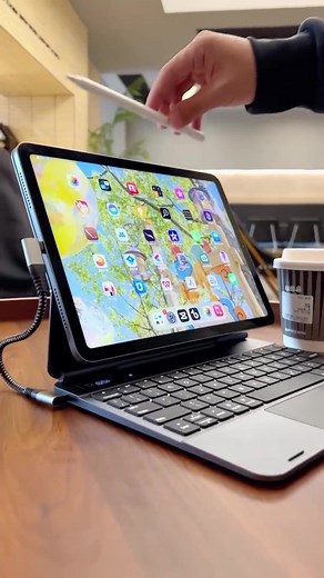 Unlock More iPad Features with the Doqo Magic Keyboard