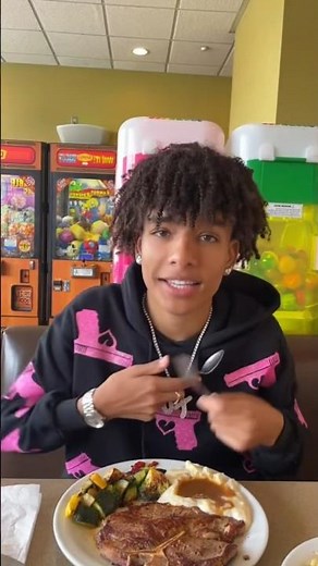 Kane Bailey and Prymrr on a date🤔